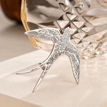 Broche hirondelle gravée - Vignette | Brochiva