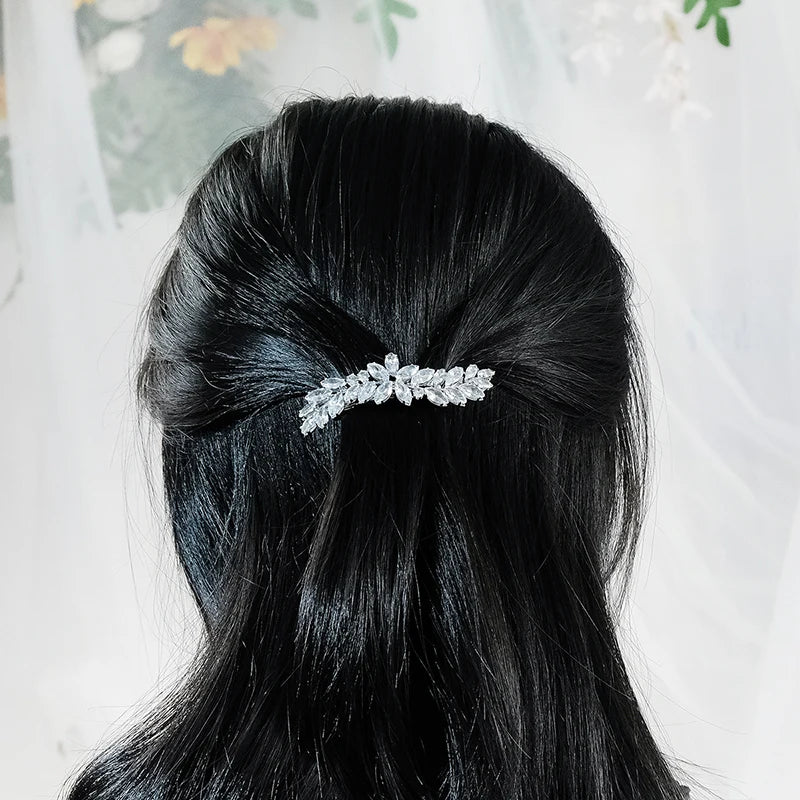 Broche cheveux Branche de Givre porté