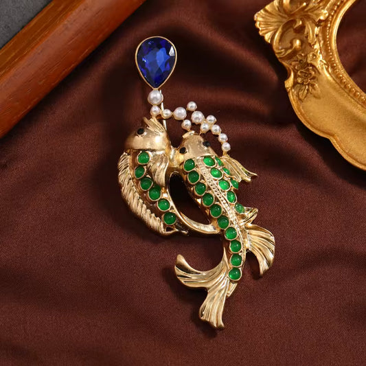 Broche carpe koï verte