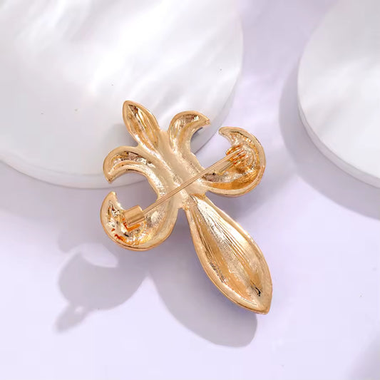 Broche fleur de lys éclatante de dos