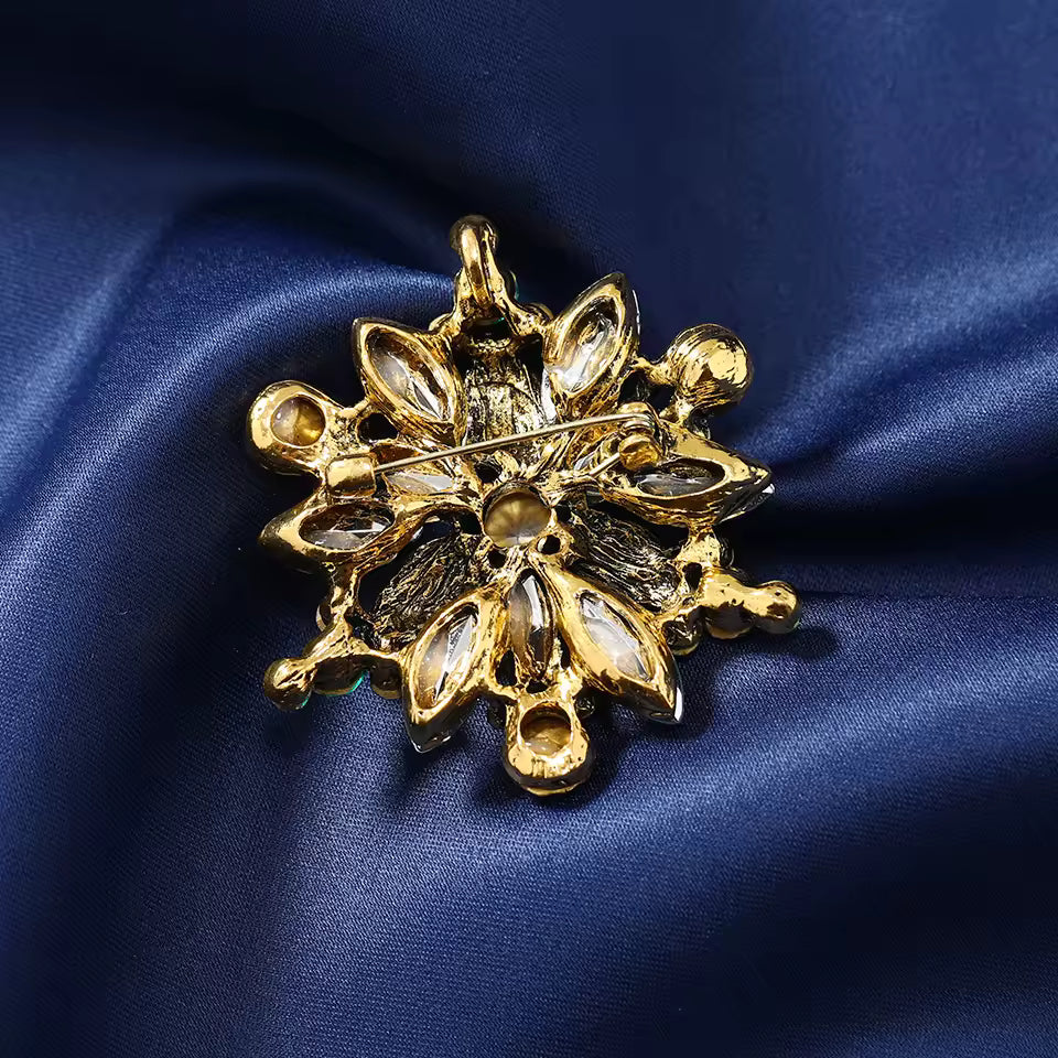 Broche flocon céleste de dos