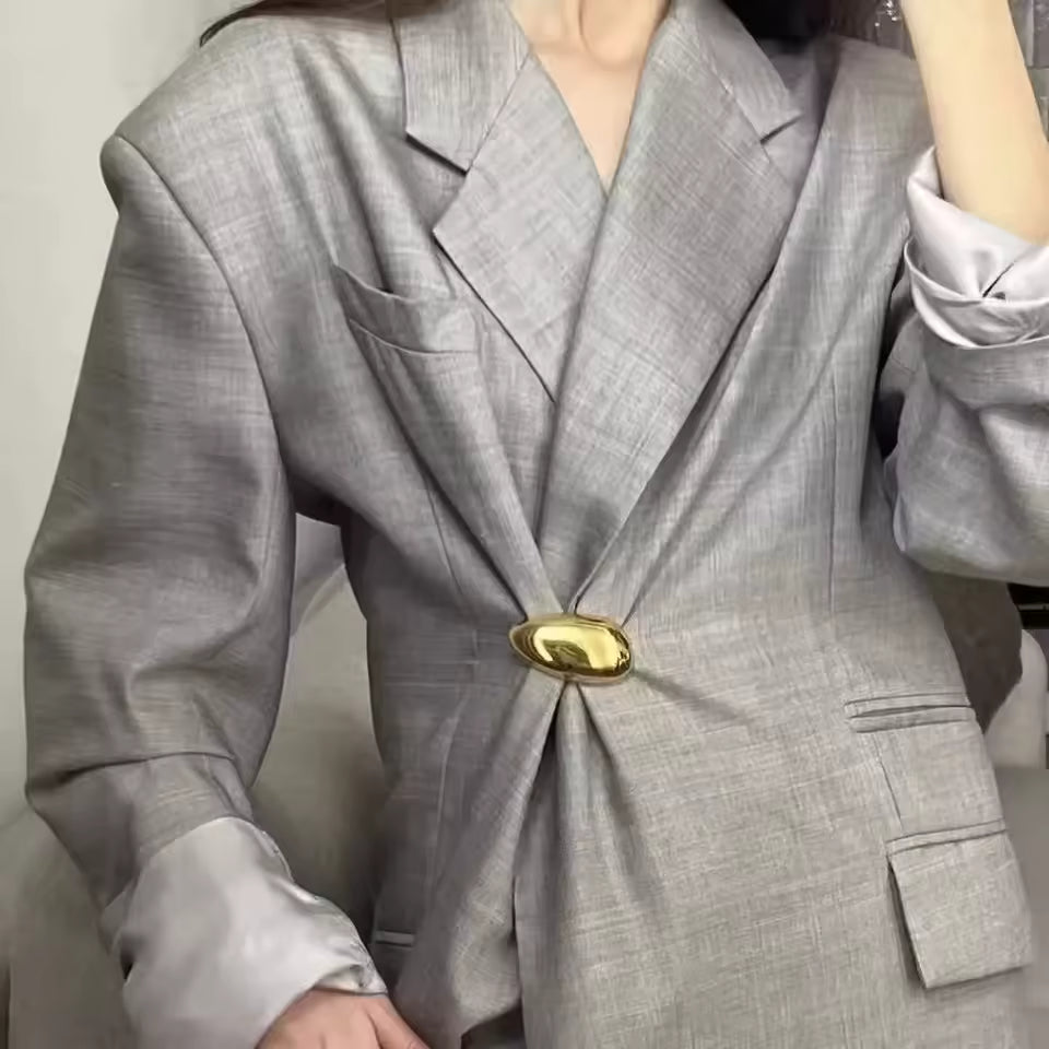 Broche goutte porté style 2