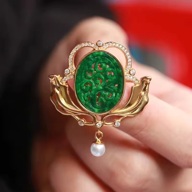 Broche jade perlée photo