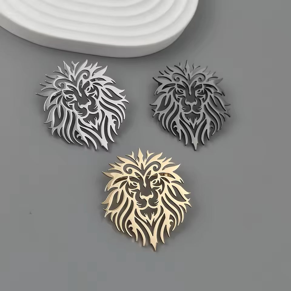 Broche lion majestueux photo