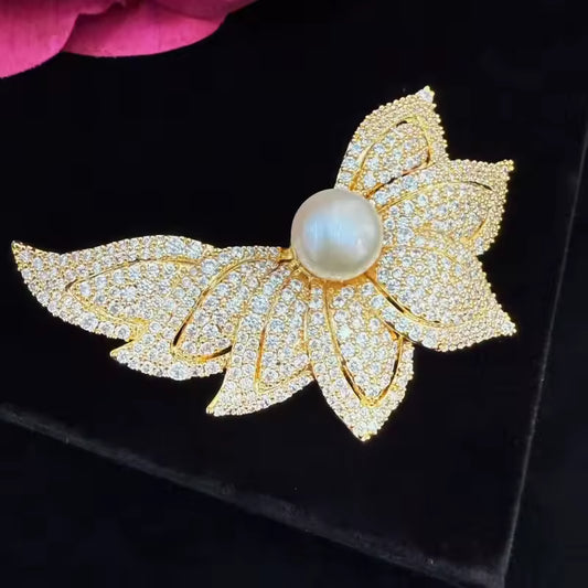 Broche lotus perlé photo