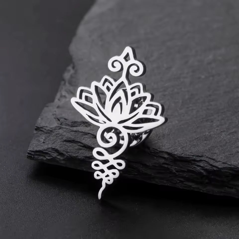 Broche lotus sacré argenté