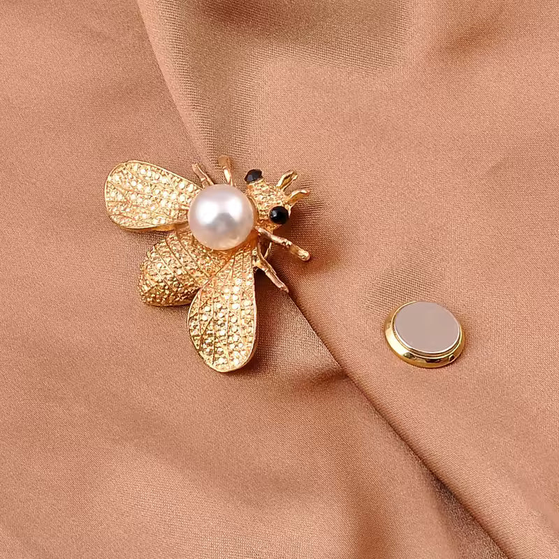 Broche magnétique abeille photo