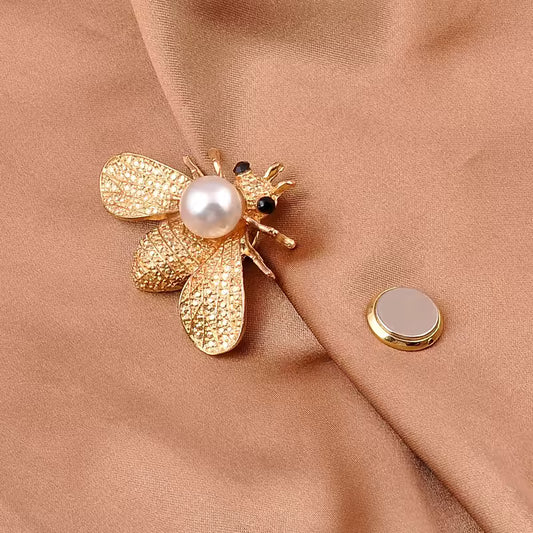 Broche magnétique abeille photo