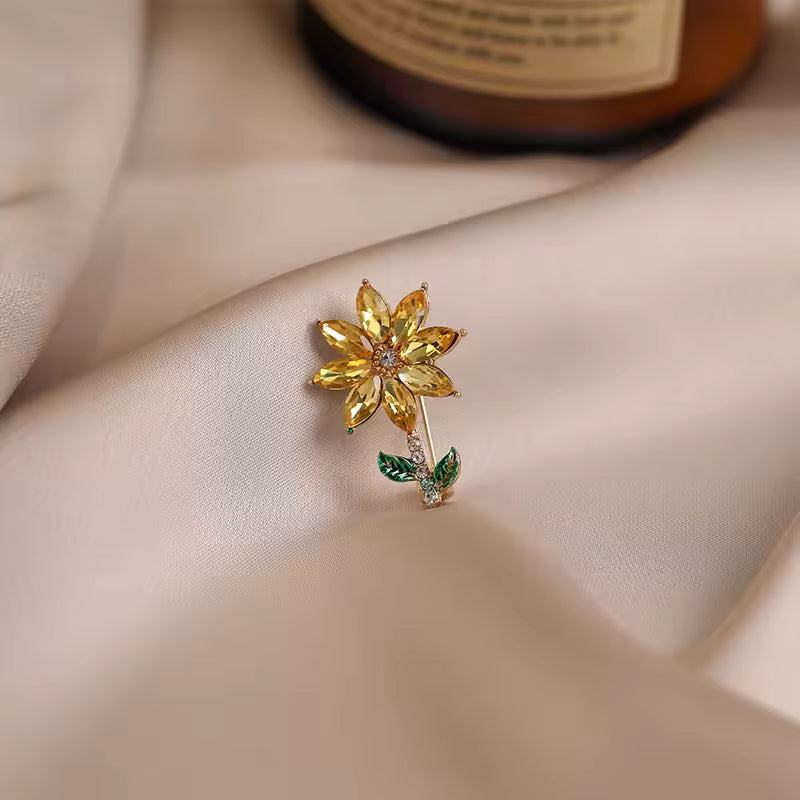 Broche marguerite strass photo