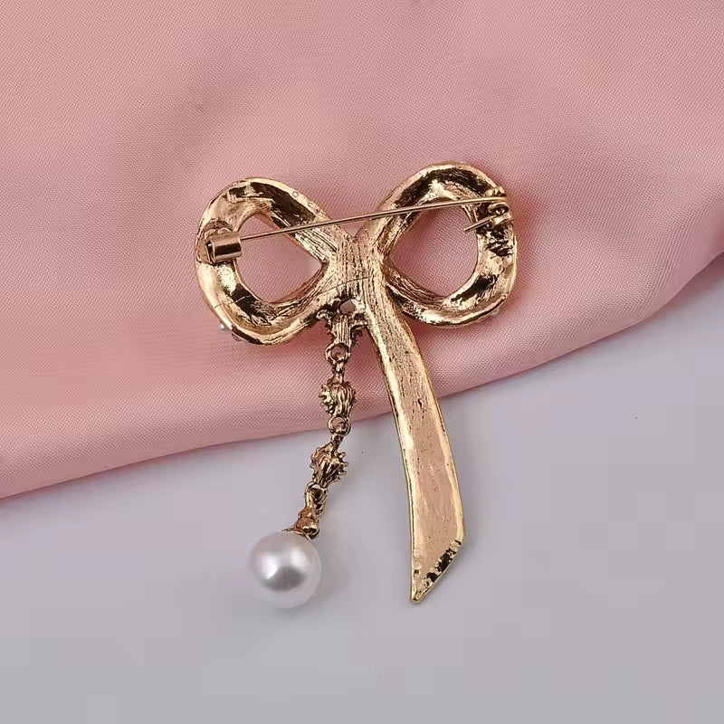 Broche nœud perles de dos