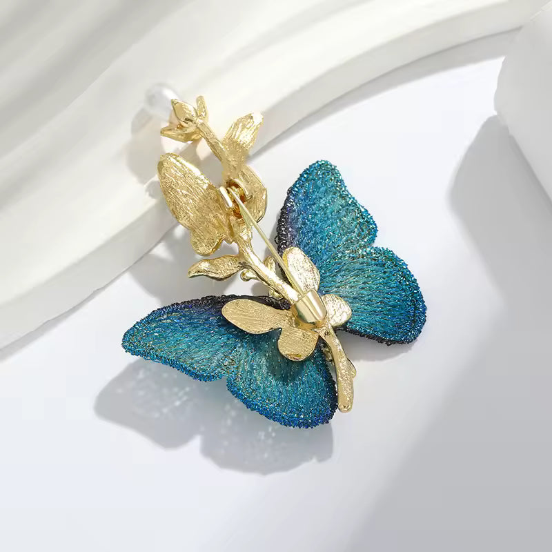 Broche papillon céleste de dos