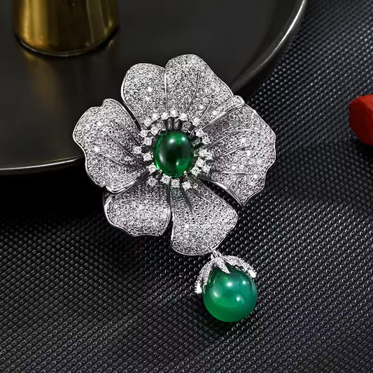 Broche pétales d’argent photo