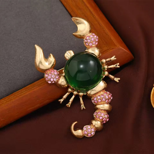 Broche scorpion majestueux photo