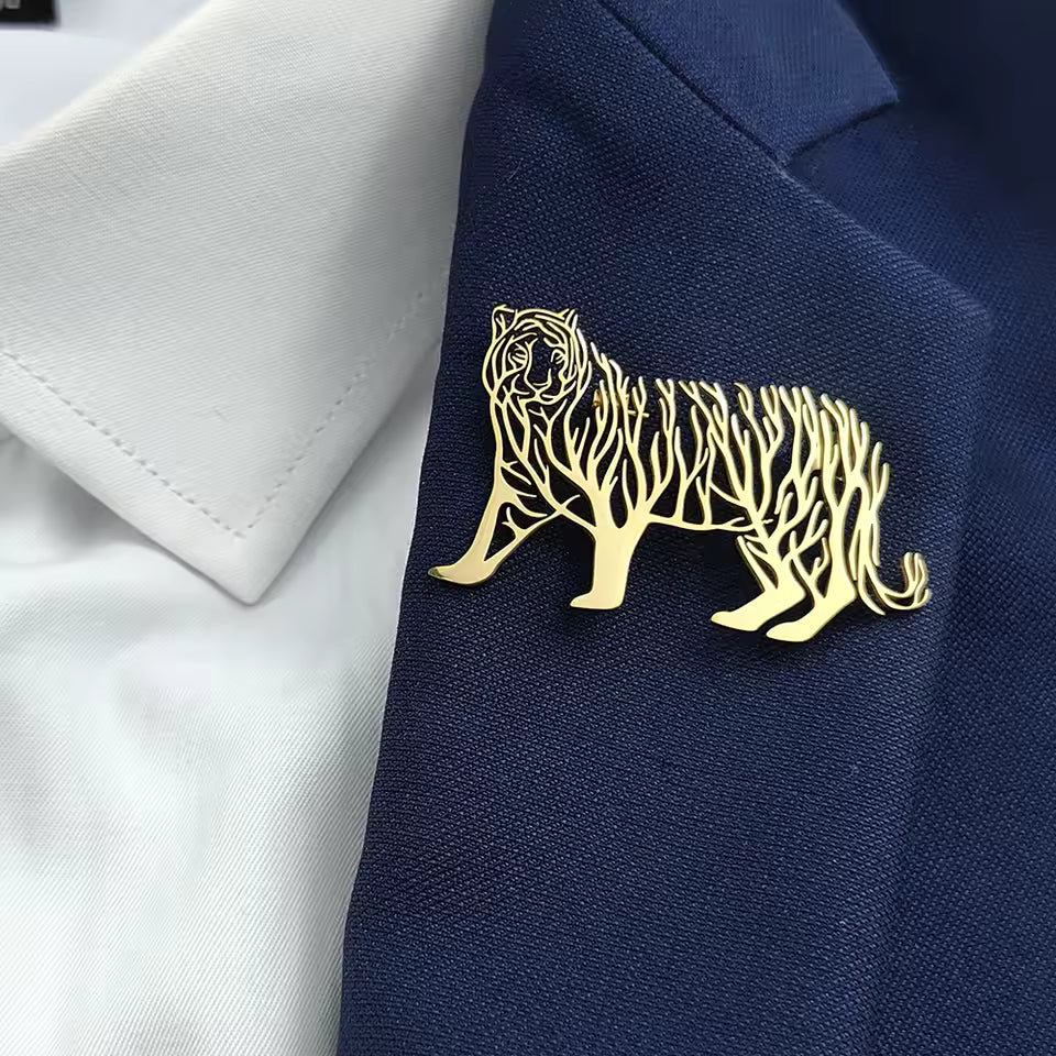 Broche tigre arbre de vie porté