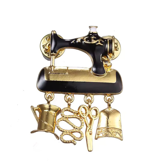 Broche atelier doré, finition dorée, alliage métallique