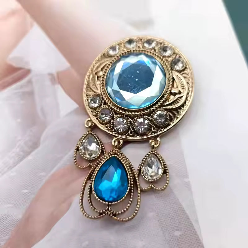 Broche cascade céleste, vue complémentaire