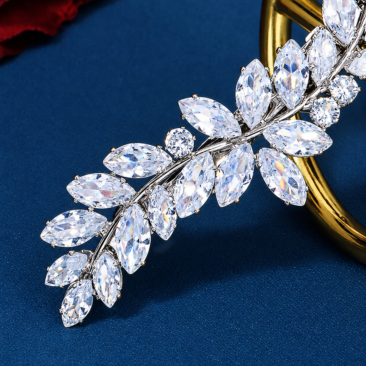 Broche cheveux Branche de Givre, détail du motif