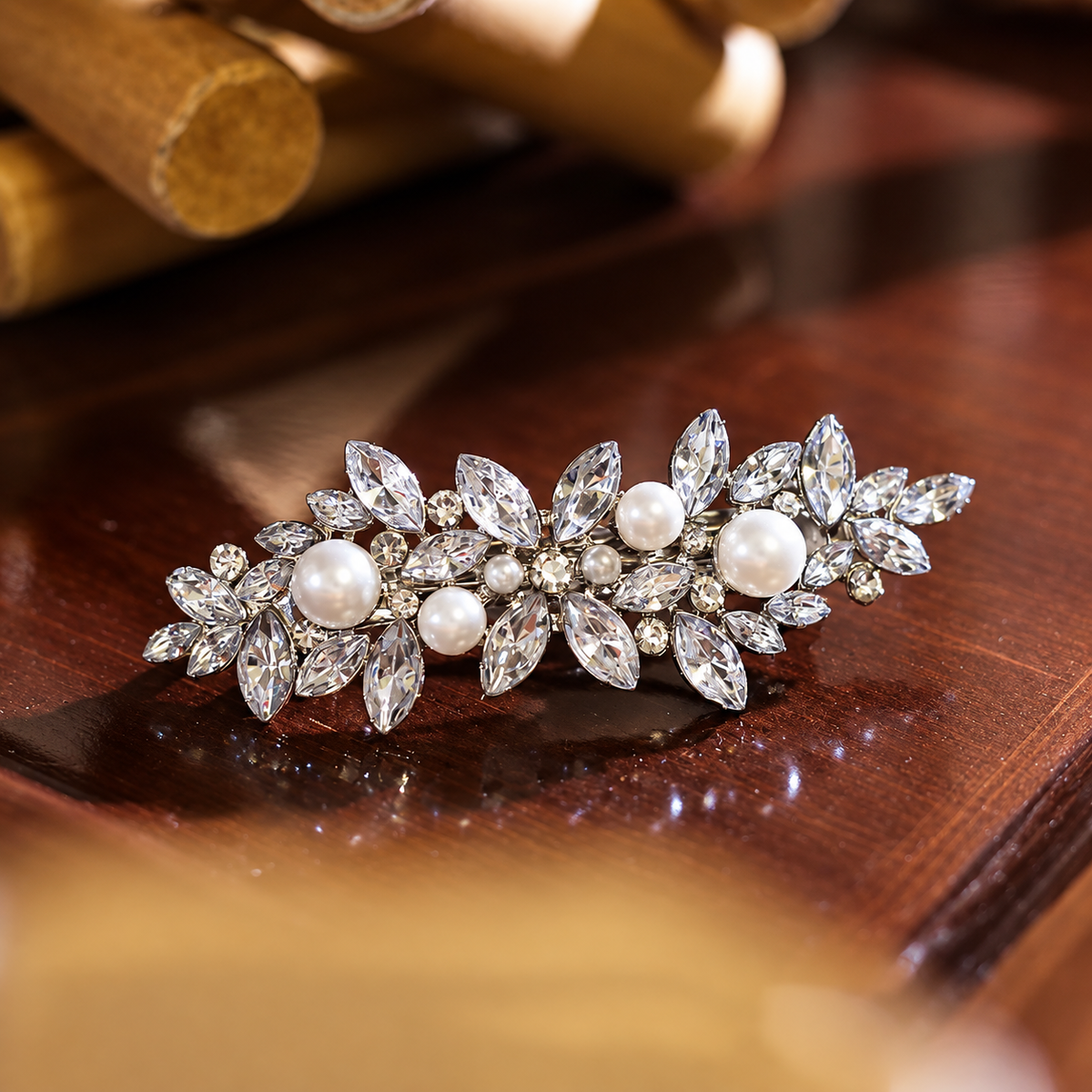 Broche cheveux couronne de Perles, couleur argentée
