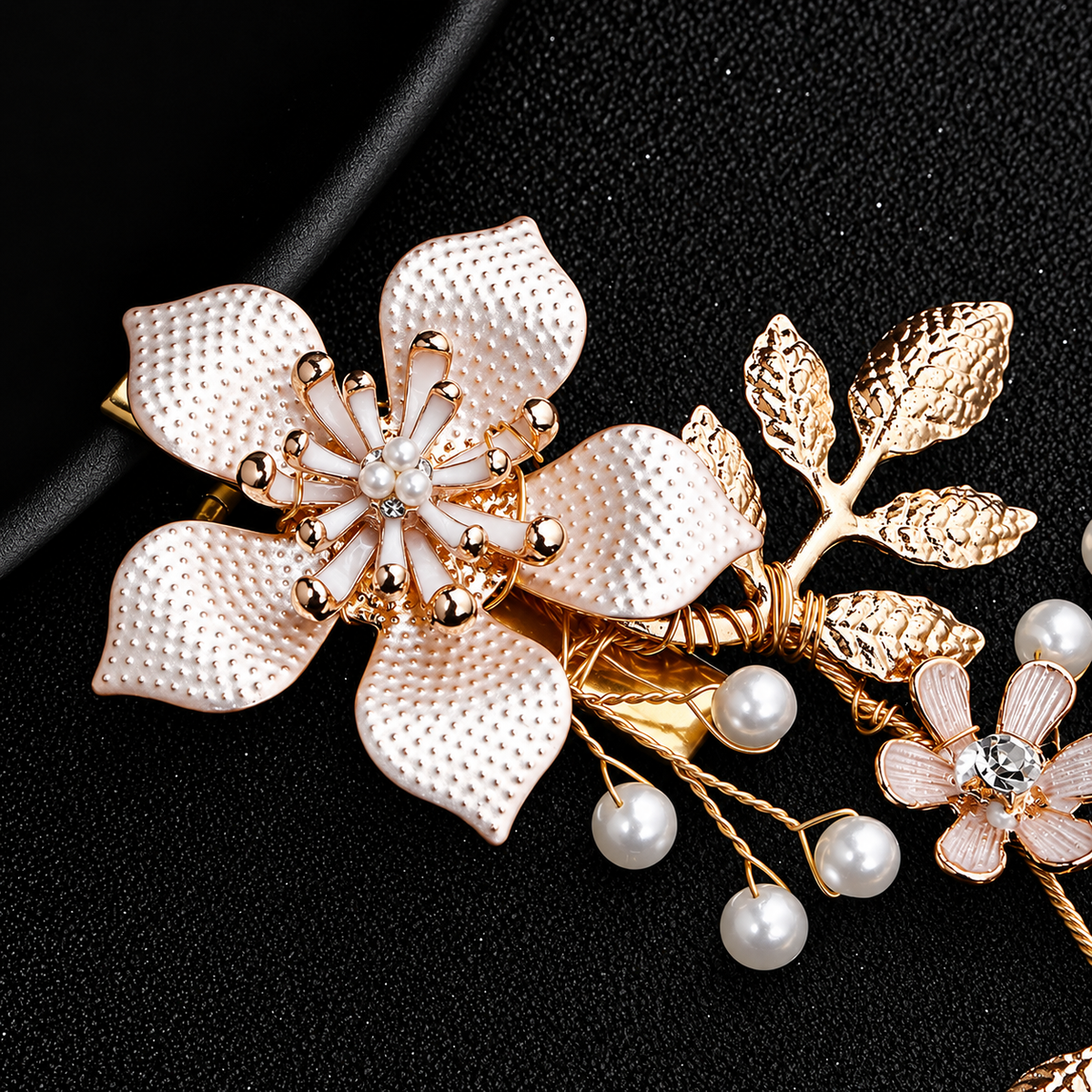 Broche cheveux Fleur de Perle, vue complémentaire