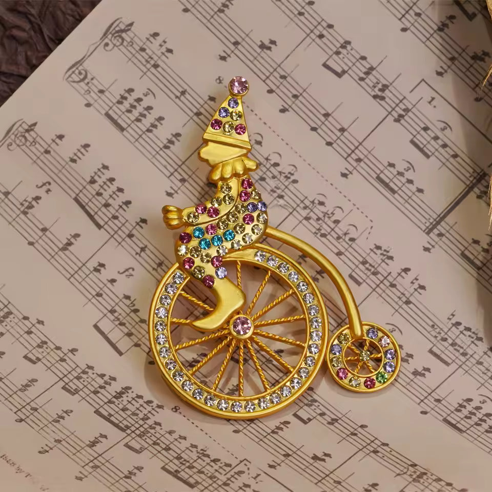 Broche clown vélocipède, vue complémentaire