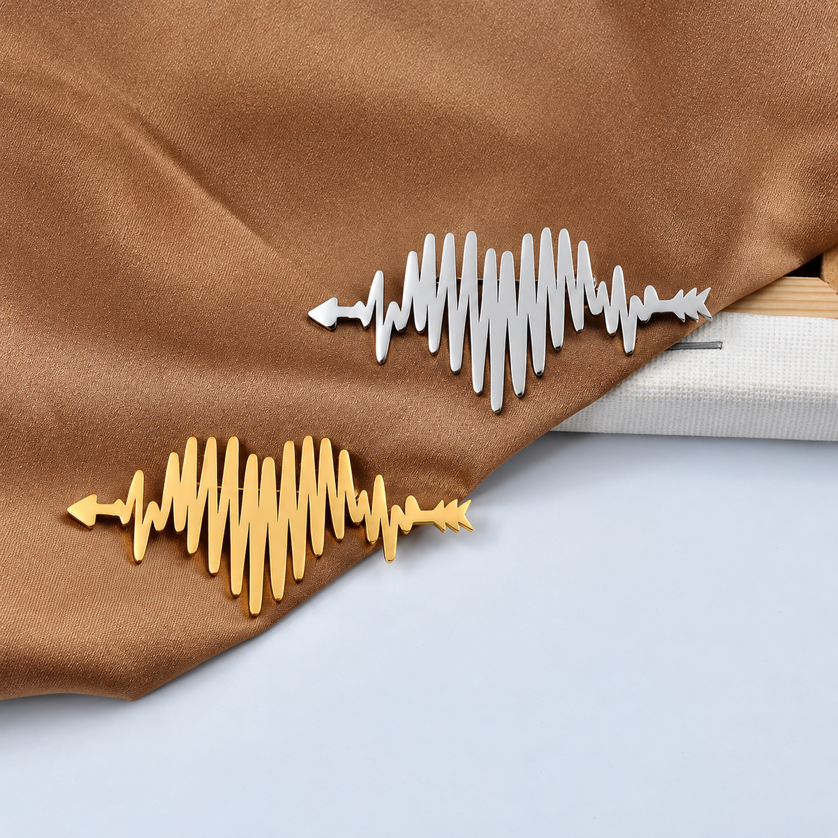 Broche cœur palpitant, vue complémentaire