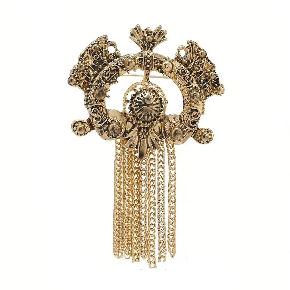 Broche couronne byzantine, finition dorée, alliage métallique
