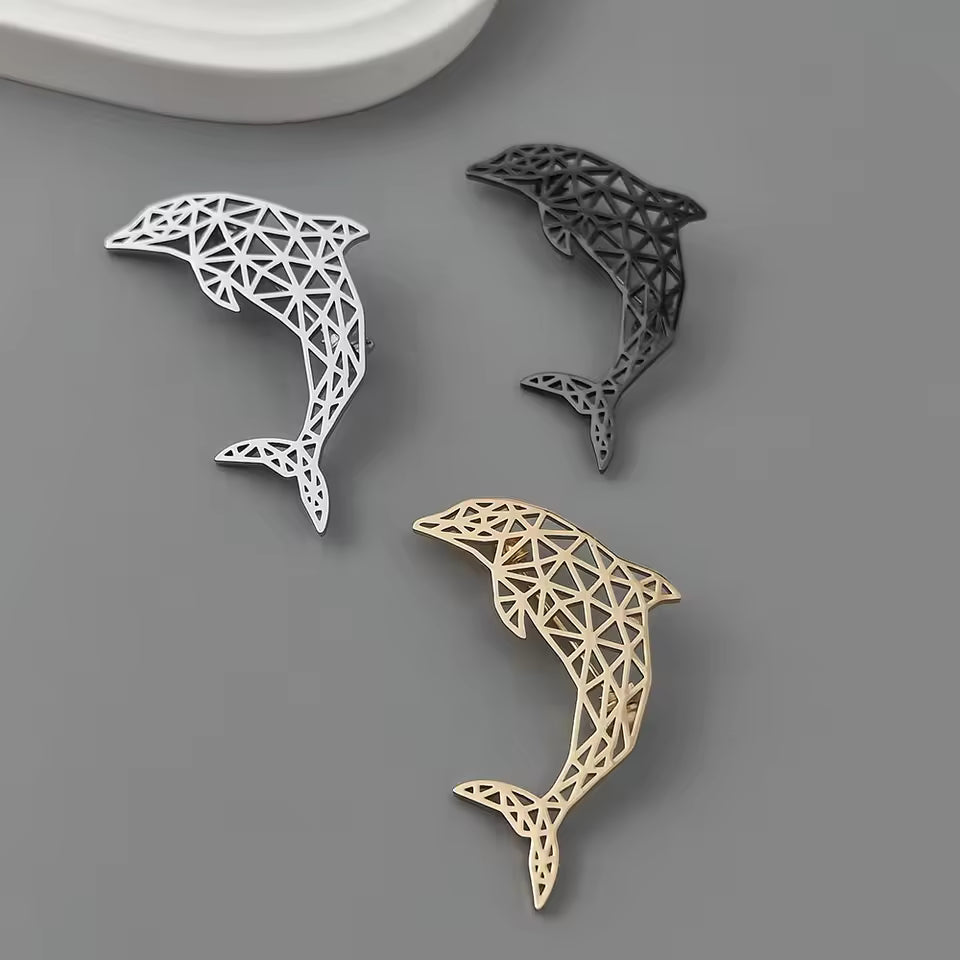 Broche dauphin, vue complémentaire