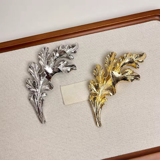 Broche feuille sauvage, vue complémentaire 2