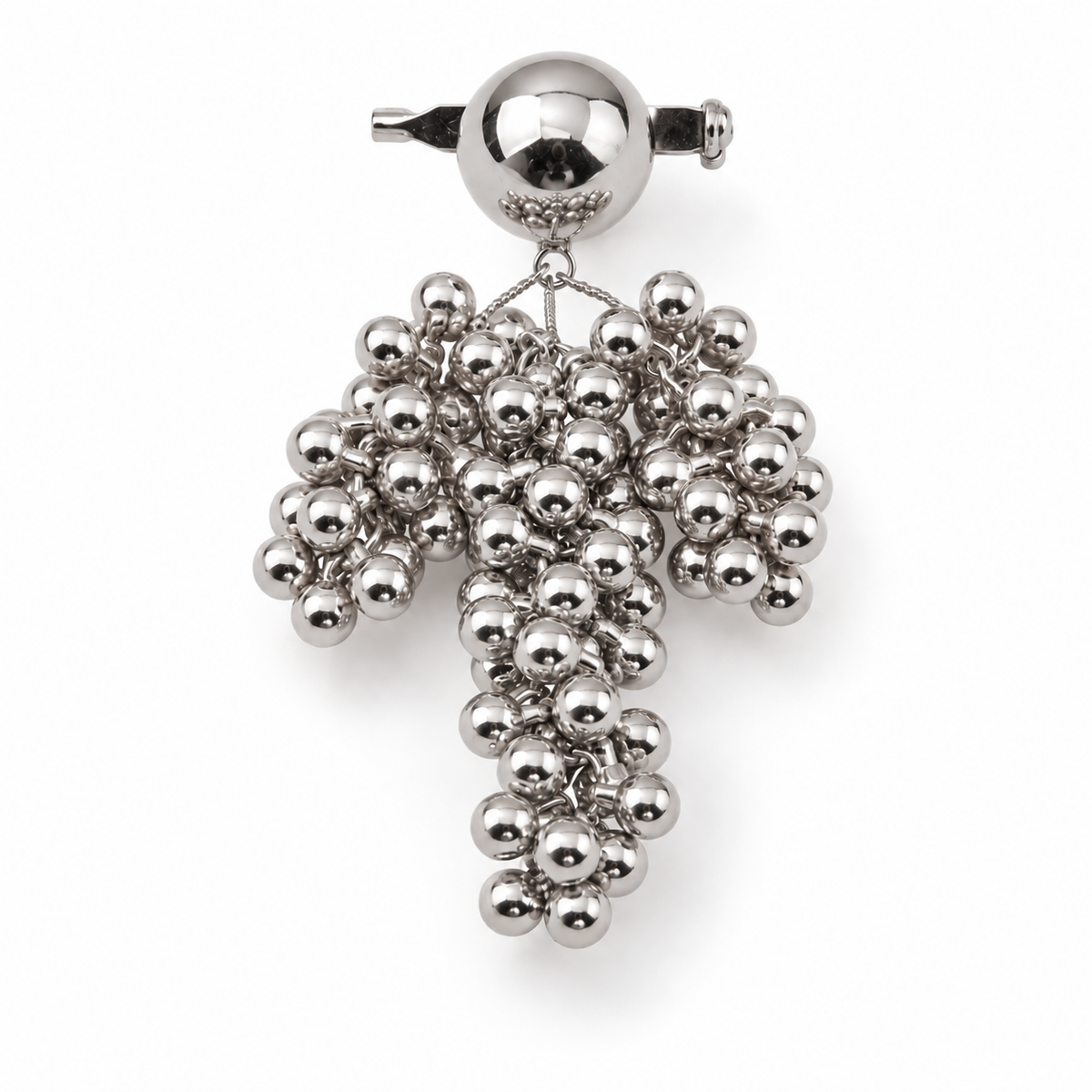 Broche grappe raisin, couleur argentée