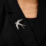 Broche hirondelle gravée - Vignette | Brochiva