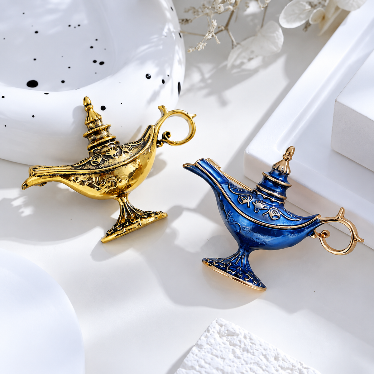 Broche lampe génie, vue complémentaire