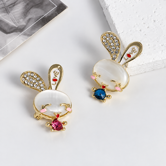 Broche lapin love, vue complémentaire