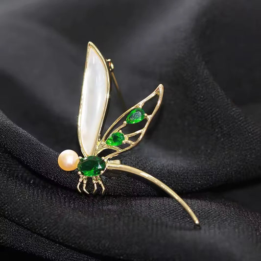 Broche libellule élégante, vue complémentaire