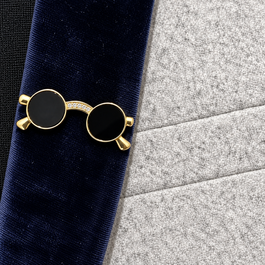 Broche lunette portée