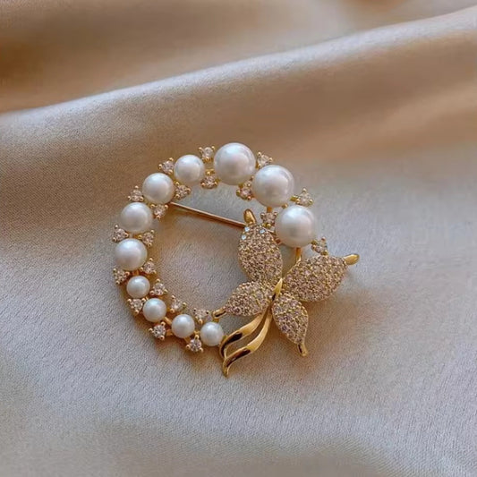 Broche papillon cosmique, vue complémentaire