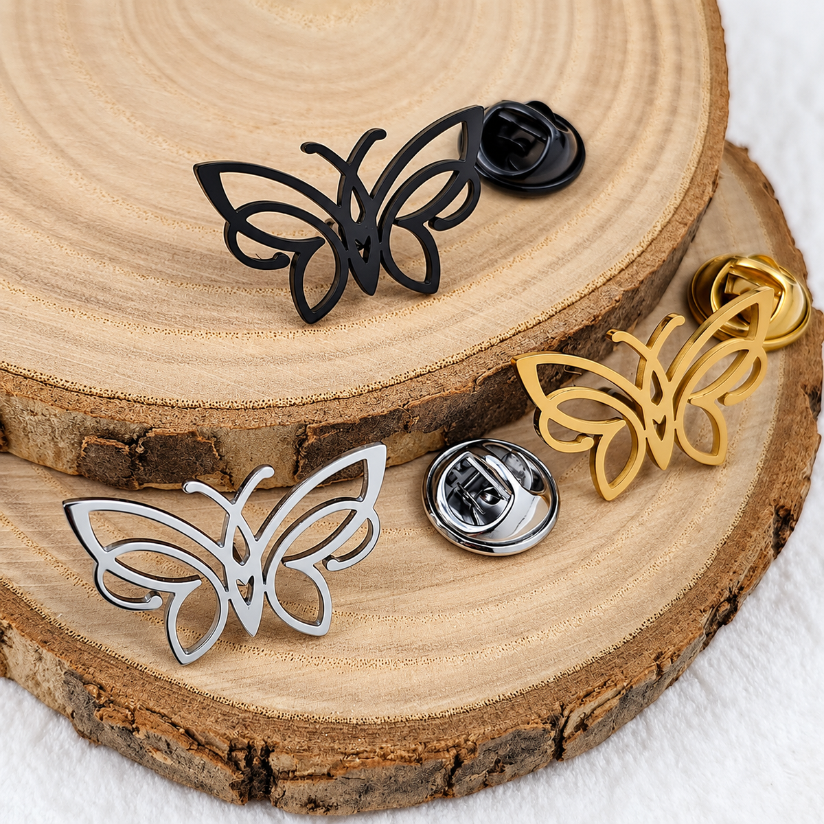 Broche papillon épuré, vue complémentaire
