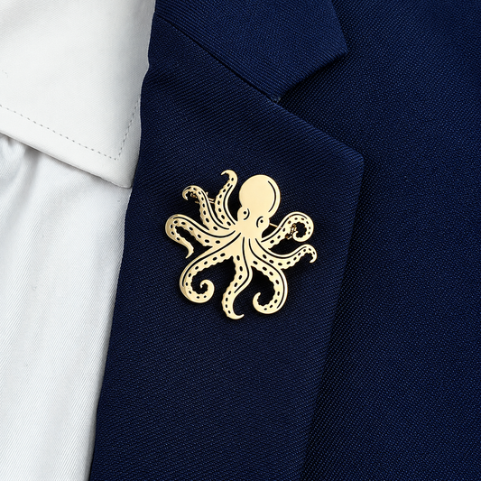 Broche pieuvre portée sur une tenue